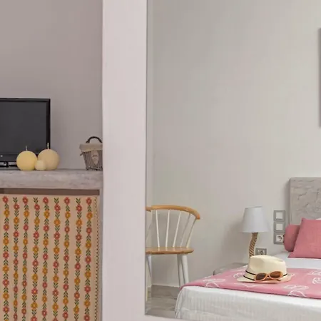 Agnadi Studios Apartment *